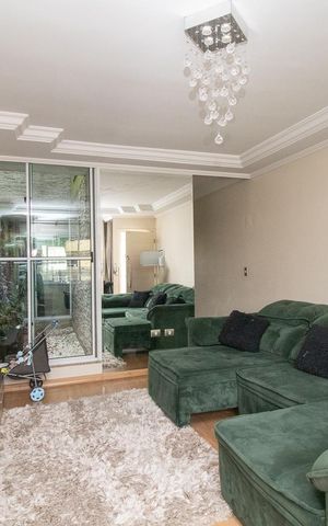 Casa à venda com 180m², 3 quartos e 5 vagasSala