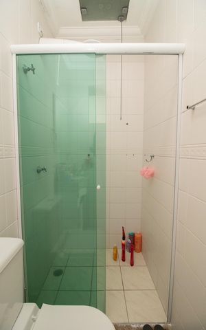 Casa à venda com 180m², 3 quartos e 5 vagasBanheiro da Suíte 2