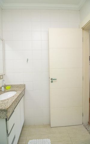 Casa à venda com 180m², 3 quartos e 5 vagasBanheiro da Suíte 1