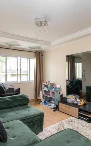 Casa à venda com 180m², 3 quartos e 5 vagasSala