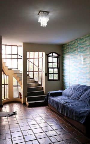 Casa à venda com 360m², 4 quartos e 2 vagas Casa à venda com 360m², 4 quartos e 2 vagasSala 2
