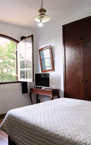 Casa à venda com 360m², 4 quartos e 2 vagas Casa à venda com 360m², 4 quartos e 2 vagasQuarto 1