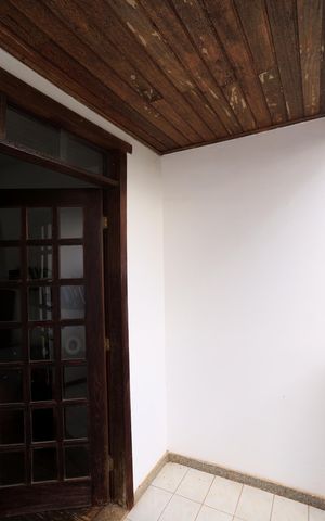 Casa à venda com 360m², 4 quartos e 2 vagas Casa à venda com 360m², 4 quartos e 2 vagasVaranda Quarto 3