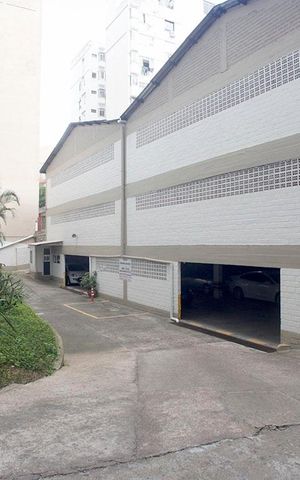 Apartamento à venda com 93m², 2 quartos e sem vagaÁrea Comum - Interligação com Estacionamento Particular