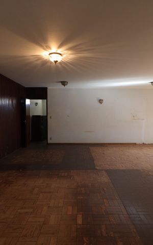 Casa para alugar com 660m², 7 quartos e 4 vagasSala
