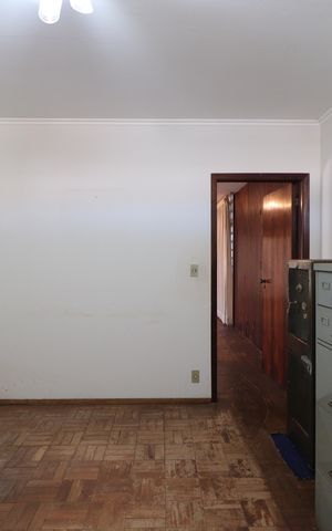 Casa para alugar com 660m², 7 quartos e 4 vagasEscritório