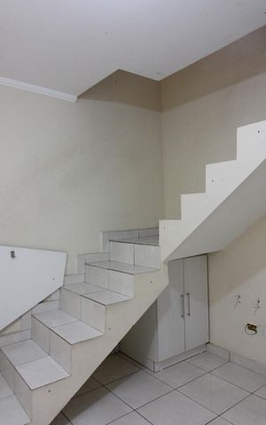Casa para alugar com 100m², 2 quartos e 1 vagaSala