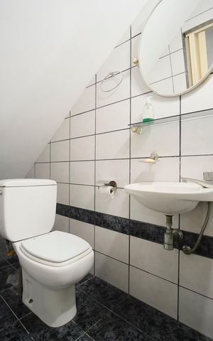 Casa à venda com 137m², 3 quartos e 2 vagasBanheiro de Serviço