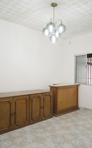 Casa à venda com 137m², 3 quartos e 2 vagasSala