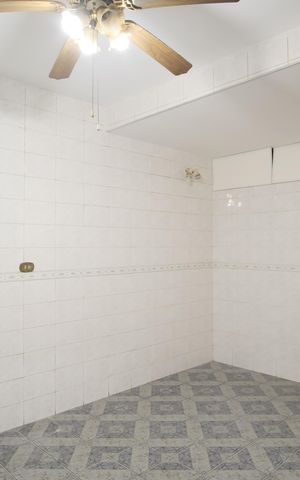 Casa à venda com 137m², 3 quartos e 2 vagasCopa