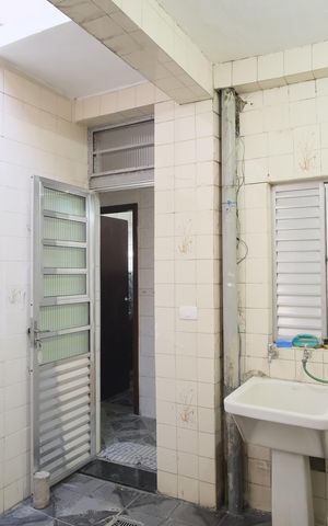 Casa à venda com 137m², 3 quartos e 2 vagasÁrea de Serviço