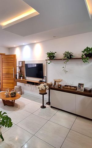 Casa à venda com 105m², 2 quartos e 2 vagas Casa à venda com 105m², 2 quartos e 2 vagasSala