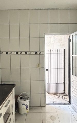 Casa à venda com 38m², 1 quarto e sem vaga Casa à venda com 38m², 1 quarto e sem vagaCozinha