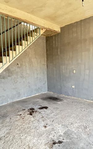 Casa à venda com 38m², 1 quarto e sem vaga Casa à venda com 38m², 1 quarto e sem vagaGaragem