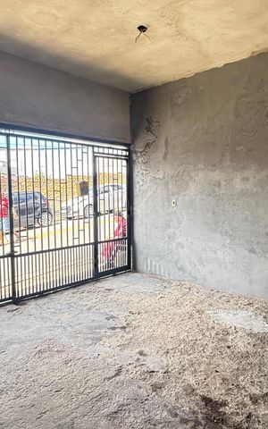 Casa à venda com 38m², 1 quarto e sem vaga Casa à venda com 38m², 1 quarto e sem vagaGaragem