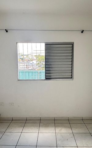 Casa à venda com 38m², 1 quarto e sem vaga Casa à venda com 38m², 1 quarto e sem vagaQuarto