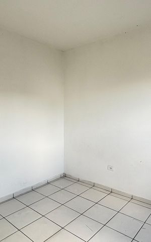 Casa à venda com 38m², 1 quarto e sem vaga Casa à venda com 38m², 1 quarto e sem vagaQuarto
