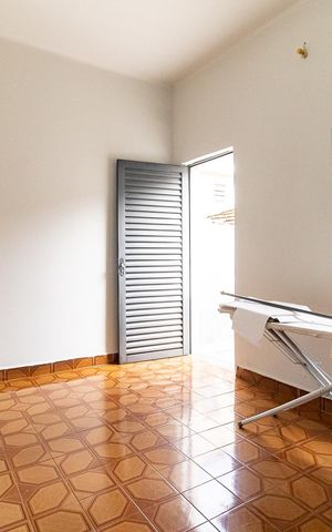 Casa à venda com 130m², 3 quartos e 2 vagas Casa à venda com 130m², 3 quartos e 2 vagasQuarto 3