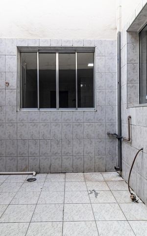 Casa à venda com 130m², 3 quartos e 2 vagas Casa à venda com 130m², 3 quartos e 2 vagasLavanderia