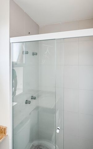Studio para alugar com 32m², 1 quarto e 1 vaga Studio para alugar com 32m², 1 quarto e 1 vagaBanheiro