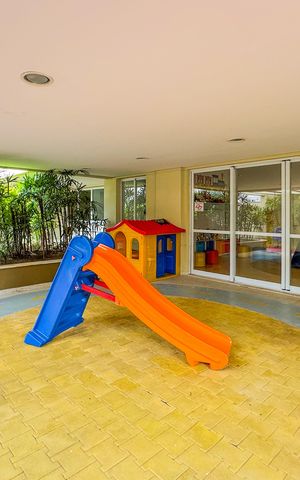Studio para alugar com 32m², 1 quarto e 1 vaga Studio para alugar com 32m², 1 quarto e 1 vagaBrinquedoteca