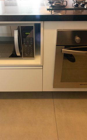 Apartamento para alugar com 90m², 2 quartos e 2 vagas Apartamento para alugar com 90m², 2 quartos e 2 vagasCozinha