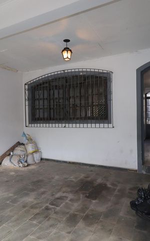 Casa à venda com 255m², 5 quartos e 2 vagasGaragem