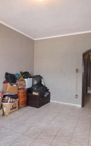 Casa à venda com 255m², 5 quartos e 2 vagasQuarto 1