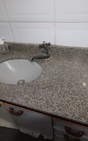 Casa à venda com 255m², 5 quartos e 2 vagasBanheiro Social 2 - Pia