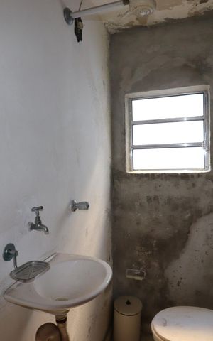 Casa à venda com 255m², 5 quartos e 2 vagasBanheiro de Serviço