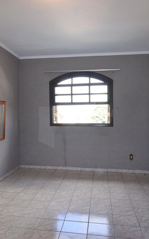 Casa à venda com 255m², 5 quartos e 2 vagasQuarto 1