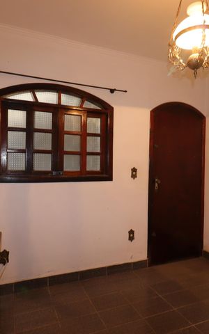 Casa à venda com 255m², 5 quartos e 2 vagasSaleta