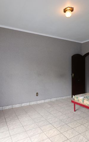 Casa à venda com 255m², 5 quartos e 2 vagasSuíte