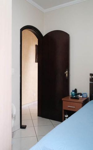 Apartamento à venda com 253m², 5 quartos e 2 vagasQuarto 4