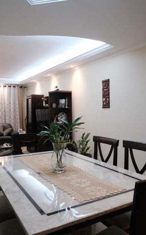 Apartamento à venda com 253m², 5 quartos e 2 vagasSala