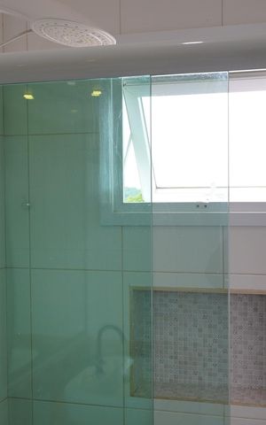 Casa para alugar com 200m², 3 quartos e 5 vagasBanheiro Corredor