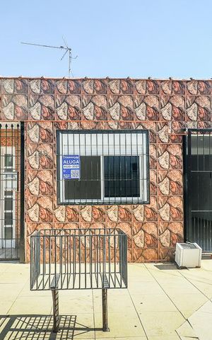 Casa à venda com 120m², 2 quartos e 3 vagasFachada