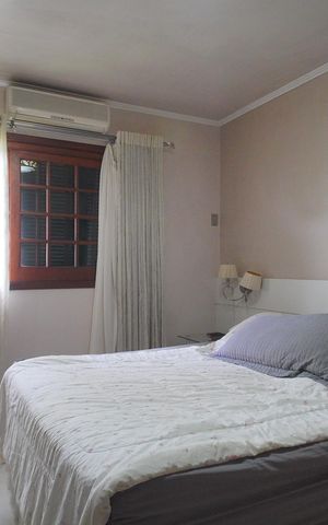 Casa à venda com 350m², 3 quartos e 2 vagasSuíte
