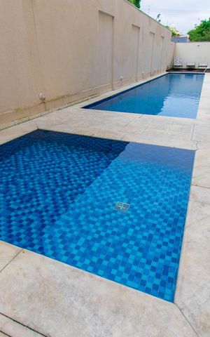 Apartamento à venda com 90m², 1 quarto e 1 vaga Apartamento à venda com 90m², 1 quarto e 1 vagaÁrea comum - Piscina