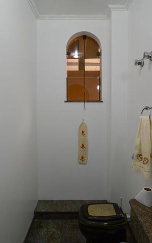 Casa à venda com 408m², 5 quartos e 4 vagasLAVABO 