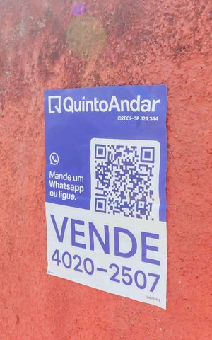 Casa à venda com 256m², 3 quartos e 2 vagas Casa à venda com 256m², 3 quartos e 2 vagasPlaquinha