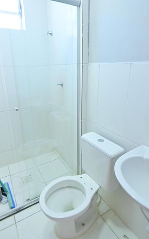 Apartamento para alugar com 45m², 2 quartos e 2 vagas Apartamento para alugar com 45m², 2 quartos e 2 vagasBanheiro