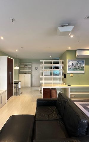 Studio à venda com 54m², 1 quarto e 1 vaga Studio à venda com 54m², 1 quarto e 1 vagaStudio