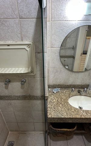 Studio à venda com 54m², 1 quarto e 1 vaga Studio à venda com 54m², 1 quarto e 1 vagaBanheiro Social