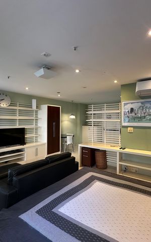 Studio à venda com 54m², 1 quarto e 1 vaga Studio à venda com 54m², 1 quarto e 1 vagaStudio