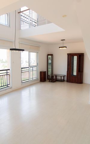 Apartamento para alugar com 256m², 4 quartos e 4 vagas Apartamento para alugar com 256m², 4 quartos e 4 vagasSala