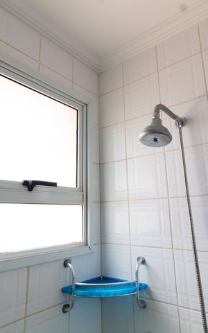 Apartamento para alugar com 256m², 4 quartos e 4 vagas Apartamento para alugar com 256m², 4 quartos e 4 vagasBanheiro da Suíte 1