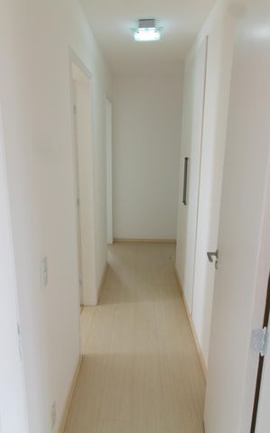 Apartamento para alugar com 256m², 4 quartos e 4 vagas Apartamento para alugar com 256m², 4 quartos e 4 vagasCorredor