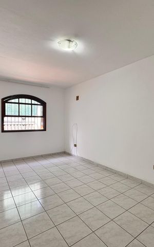 Casa para alugar com 165m², 3 quartos e 2 vagas Casa para alugar com 165m², 3 quartos e 2 vagasQuarto 1