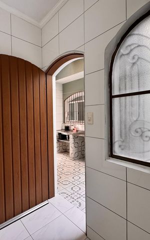 Casa para alugar com 165m², 3 quartos e 2 vagas Casa para alugar com 165m², 3 quartos e 2 vagasDespensa